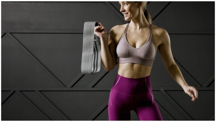 ?Mini Band Booty Builder // Glute Activation