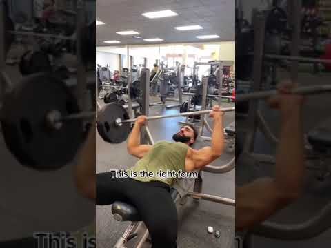 That’s one way to do it ? #chestday #benchpress #bodybuilding