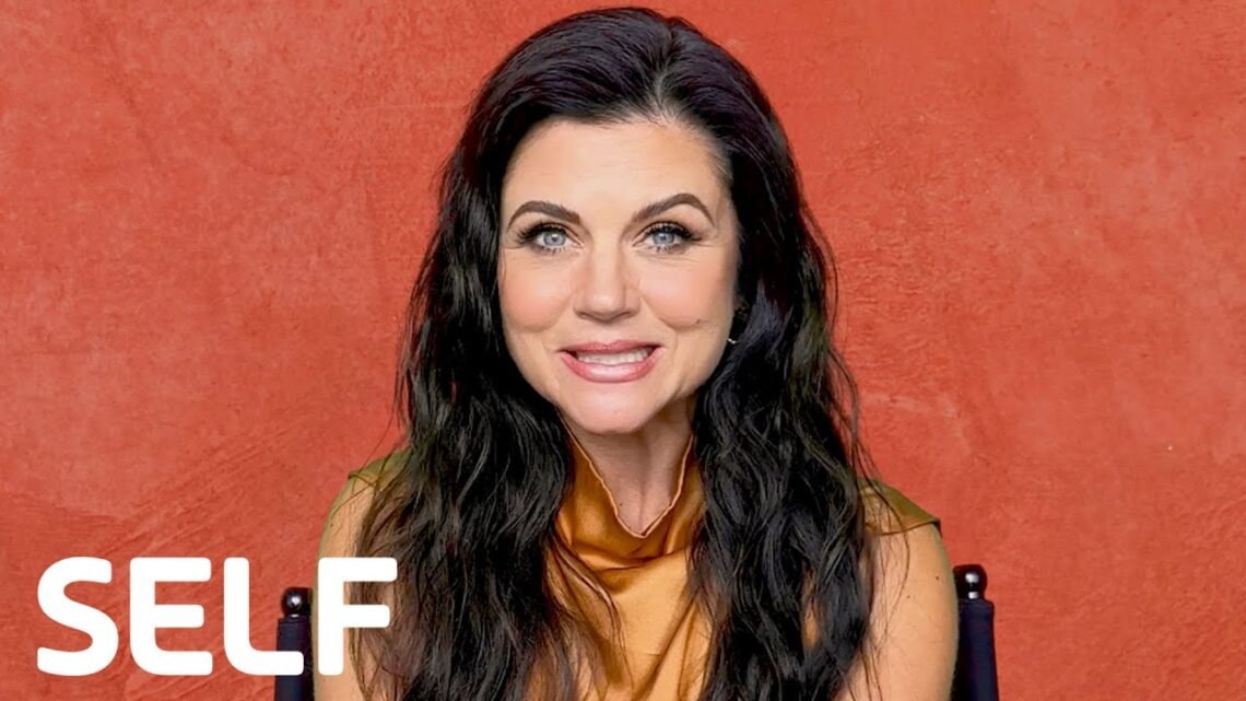 Tiffani Thiessen loves champagne & crepes when she’s happy