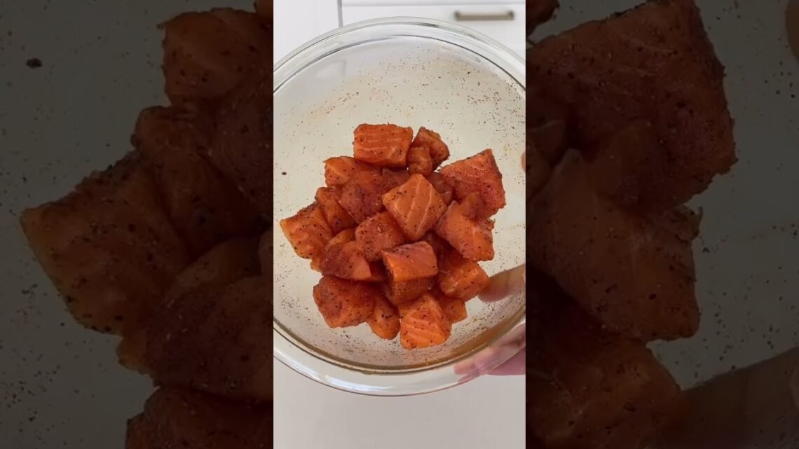 Maple Chipotle Salmon Bites IG: doosifit #macros #mealprep #healthymeals