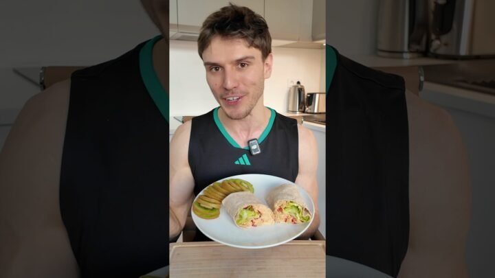 Easy Smashed Chickpea Wraps🌱 #veganrecipes #plantbased #vegandiet